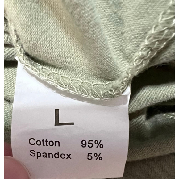 Bundle Of Seven Cropped Razorback Basic Solid Neutral Colored Tank Tops - Picture 2 of 7